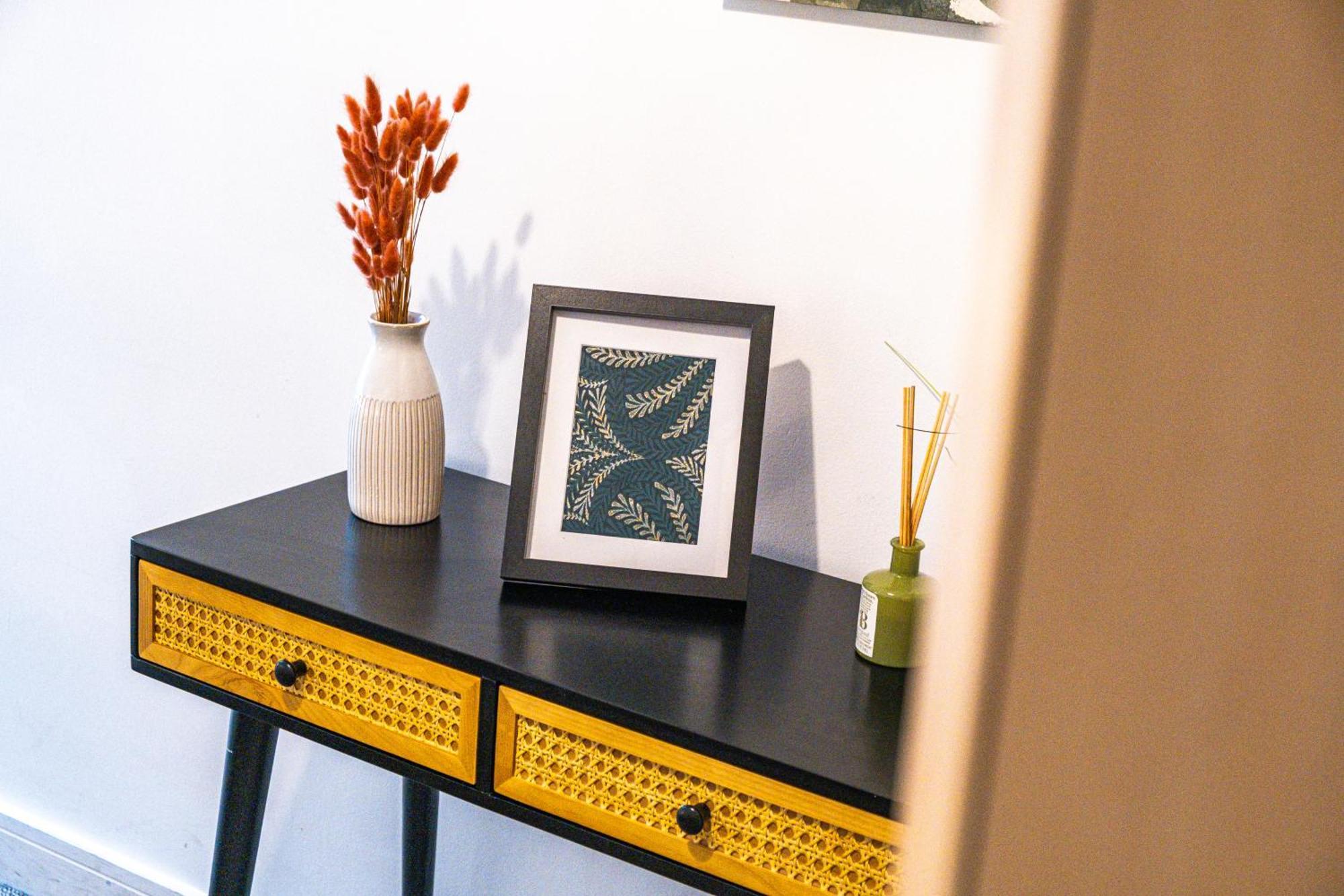 Ultra Stylish 2 Bedroom Apt Centrally Located เบอร์มิงแฮม ภายนอก รูปภาพ